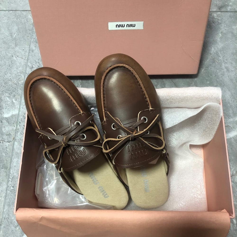Miu Miu Refined Bow Loafer Mules - Picture 4 of 7